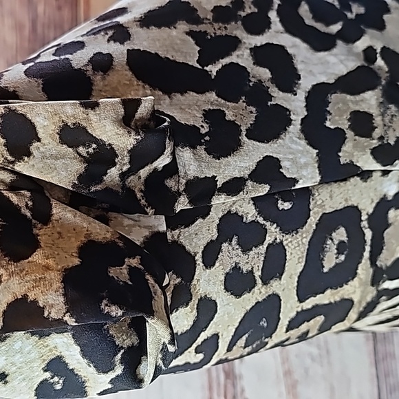 NEW STYLE & CO LEOPARD PRINT 3/4 GATHERED SLEEVE PULLOVER TOP BLOUSE - Picture 8 of 13